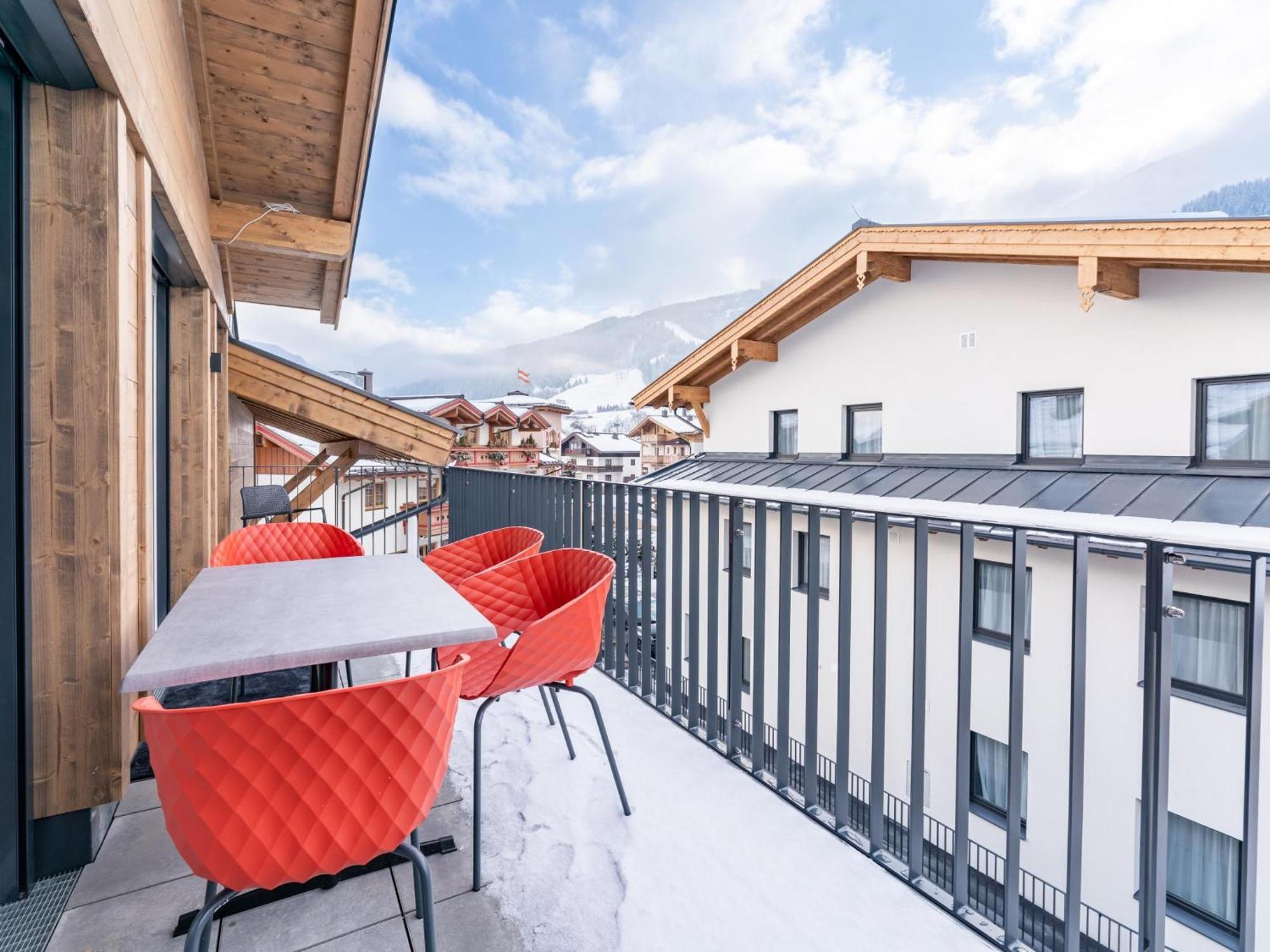 Falken Suites Top 7 Kaprun Extérieur photo