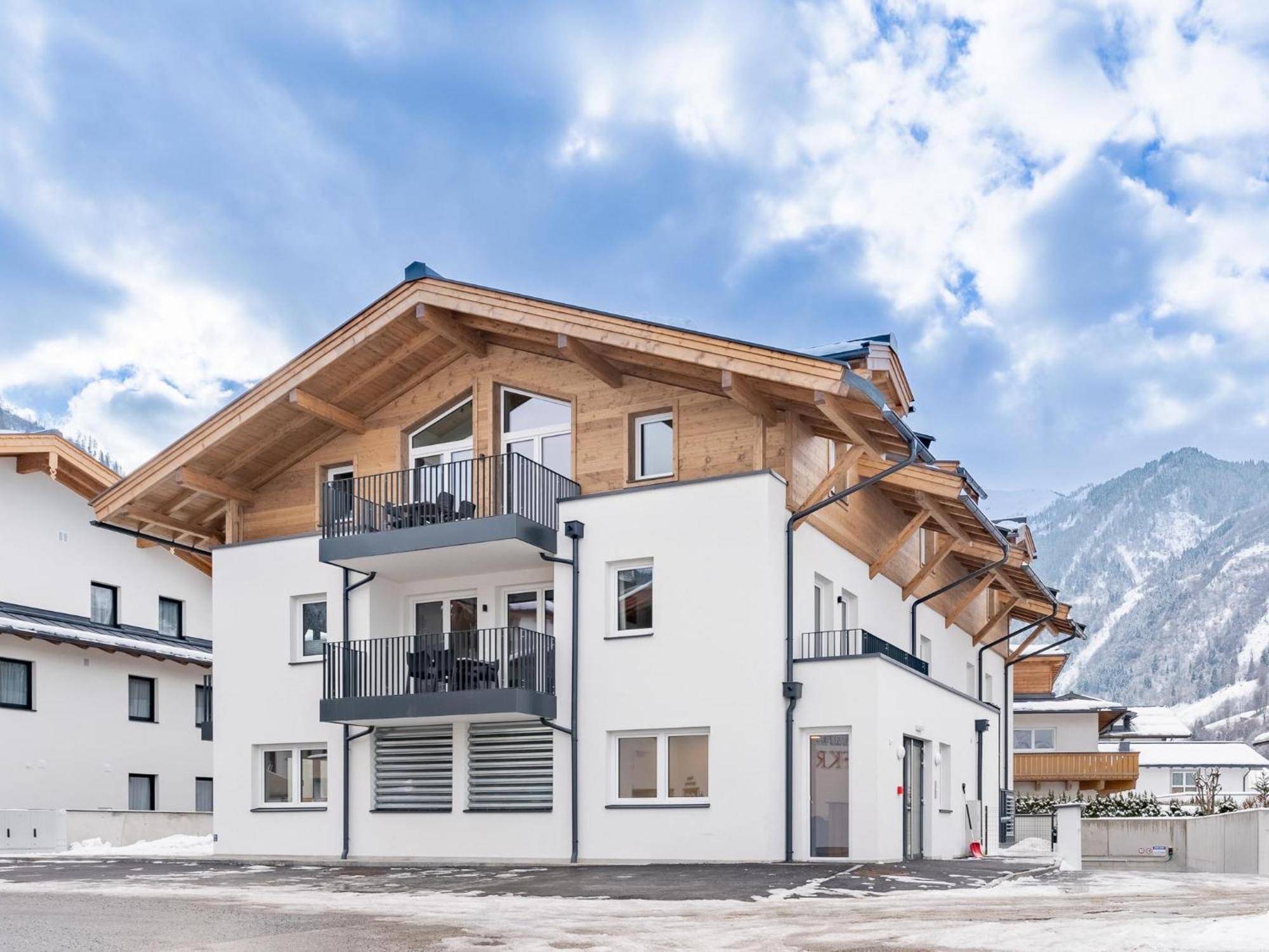 Falken Suites Top 7 Kaprun Extérieur photo