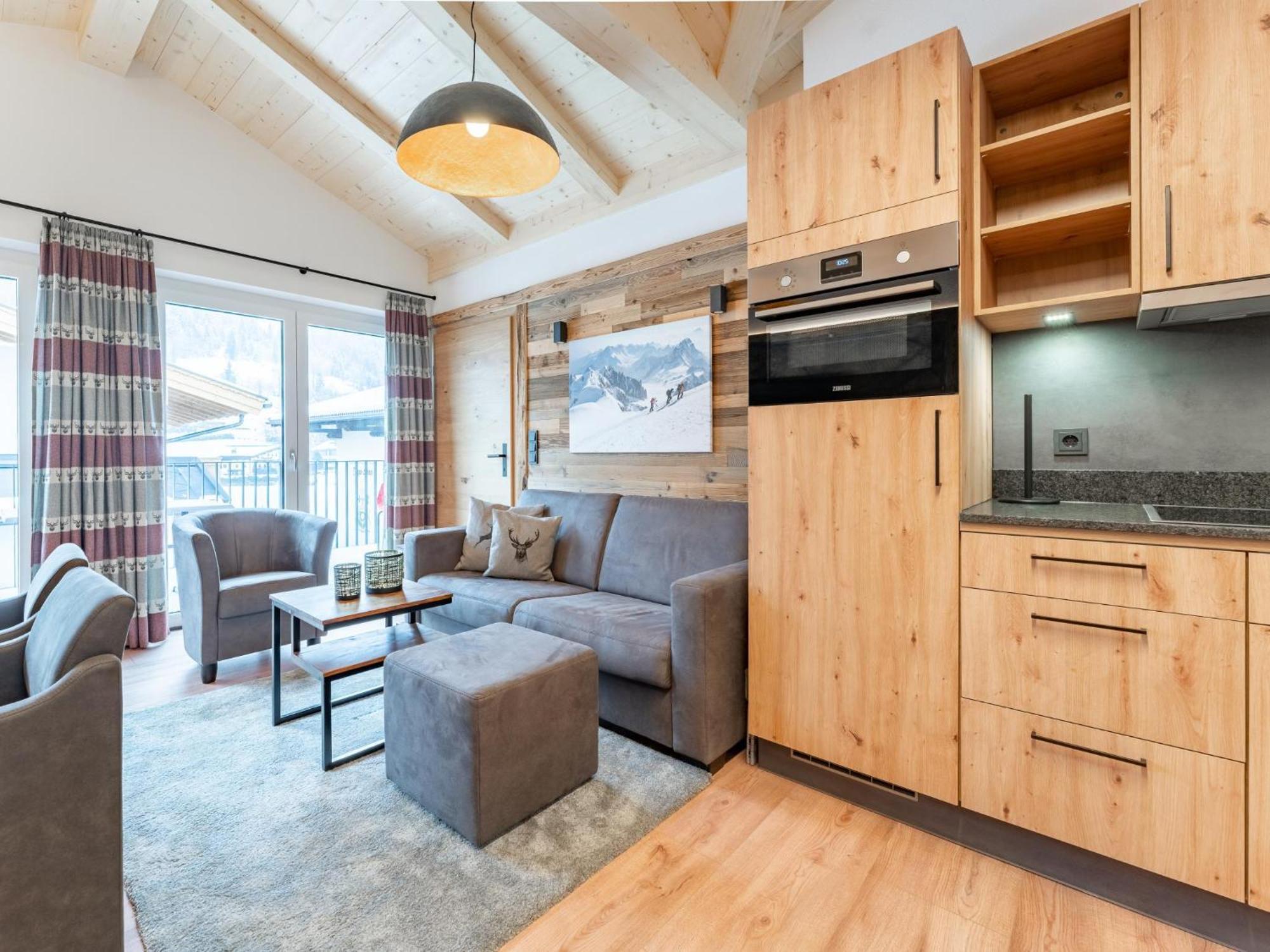 Falken Suites Top 7 Kaprun Extérieur photo