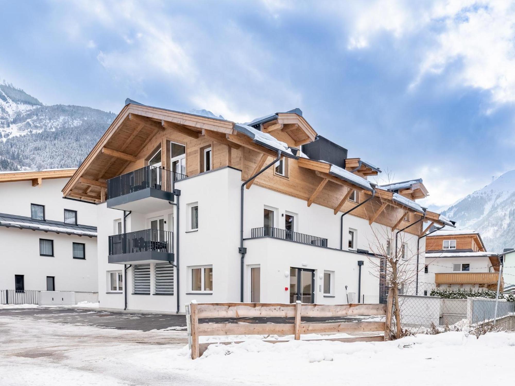 Falken Suites Top 7 Kaprun Extérieur photo