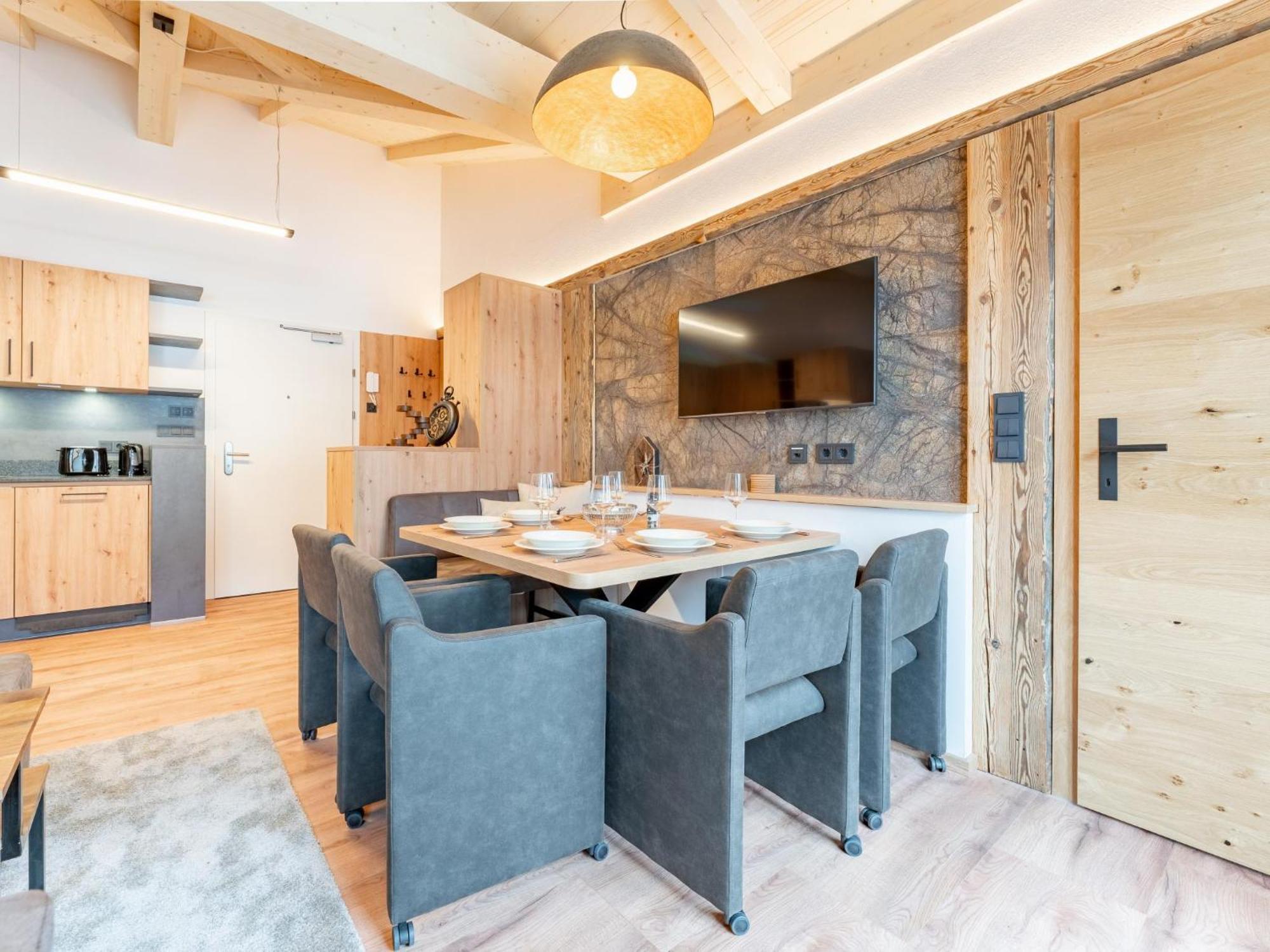 Falken Suites Top 7 Kaprun Extérieur photo