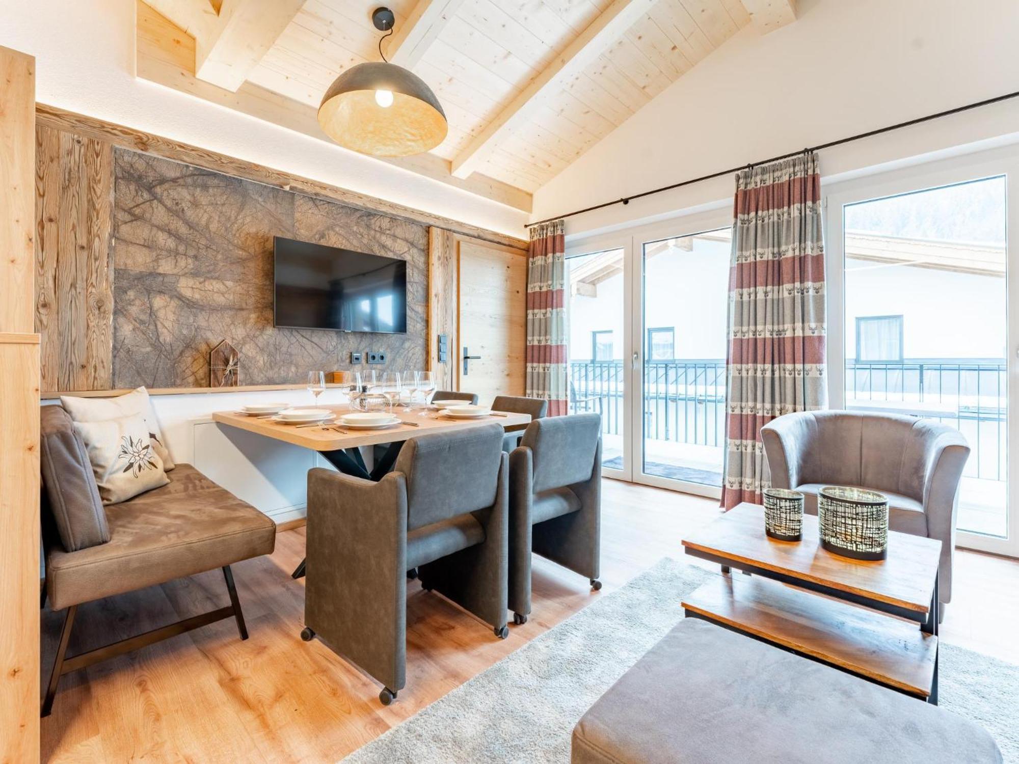 Falken Suites Top 7 Kaprun Extérieur photo